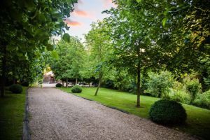 Photo 17- click for photo gallery